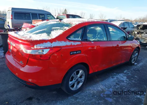 2013 Ford Focus Se z USA, uszkodzony, nr VIN 1FADP3F22DL169356